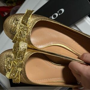 Nib COACH Gold Glitter Bow Women's Shoes
